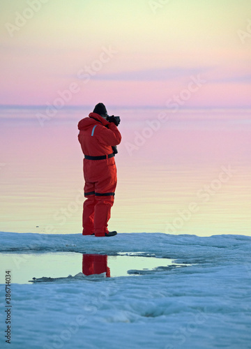 photographing the midnight sun