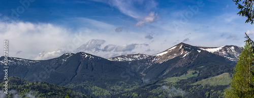 panorama of the mountains © Олег Самородський