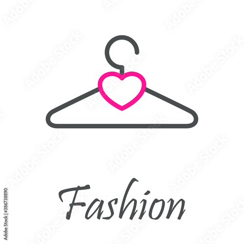 Tienda de ropa. Logotipo lineal texto Fashion con corazón rosa en percha gris