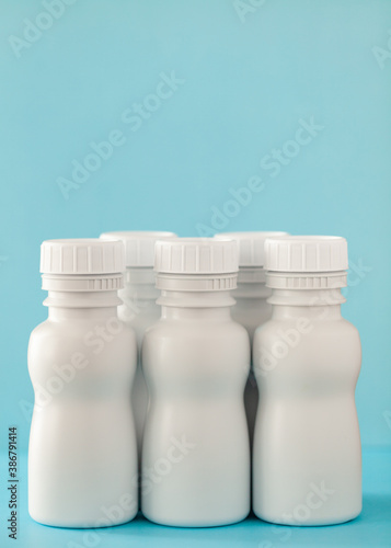 Fototapeta Naklejka Na Ścianę i Meble -  white plastic bottle energetic drink