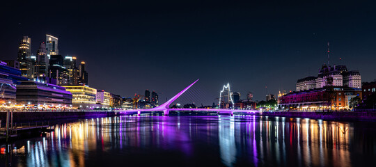 Keuken achterwand Buenos Aires Puente de la Mujer bij nacht  © Teo Gentile
