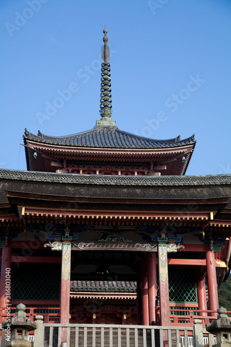 清水寺西門と三重塔