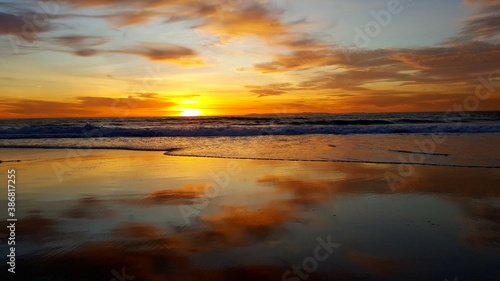 sunset over the sea © Saamy_photos