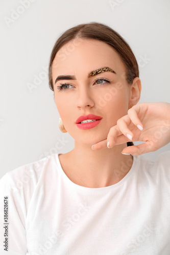 Young woman with creative e...