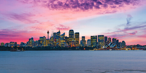 Acrylglasbilder Sydney Dramatischer Sonnenuntergang über Sydney Skyline  © Fyle