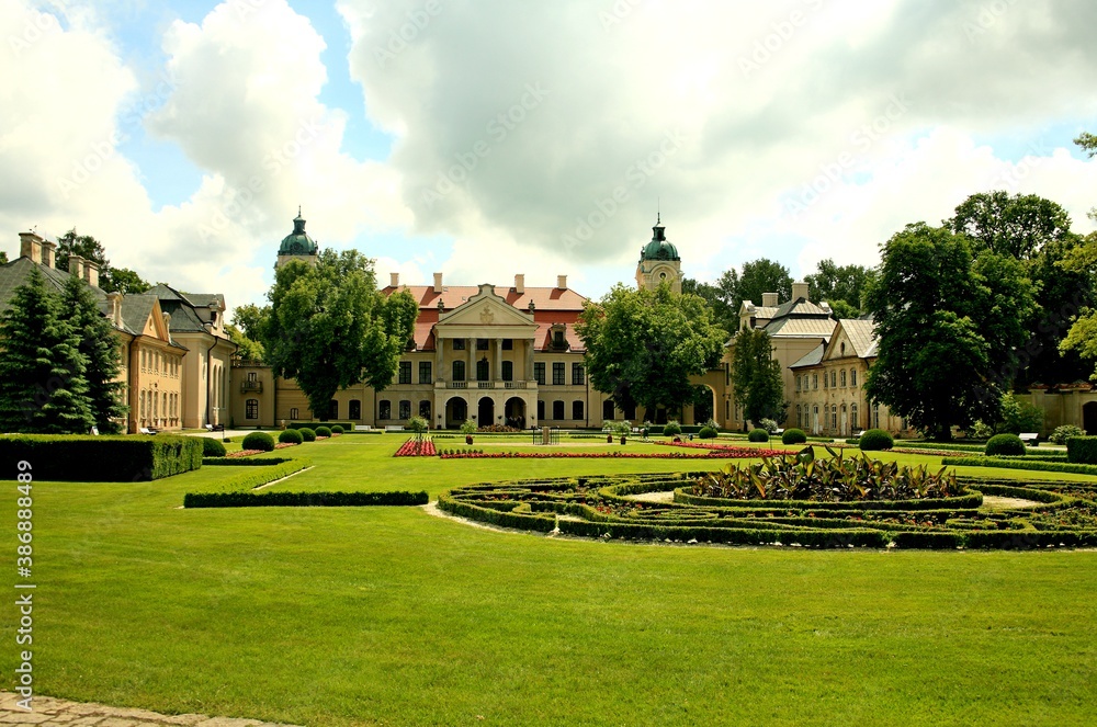 Pałac Zamek Zabytek, Park Architektura