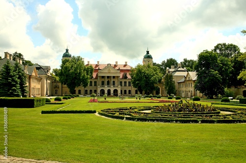 Pałac Zamek Zabytek, Park Architektura
