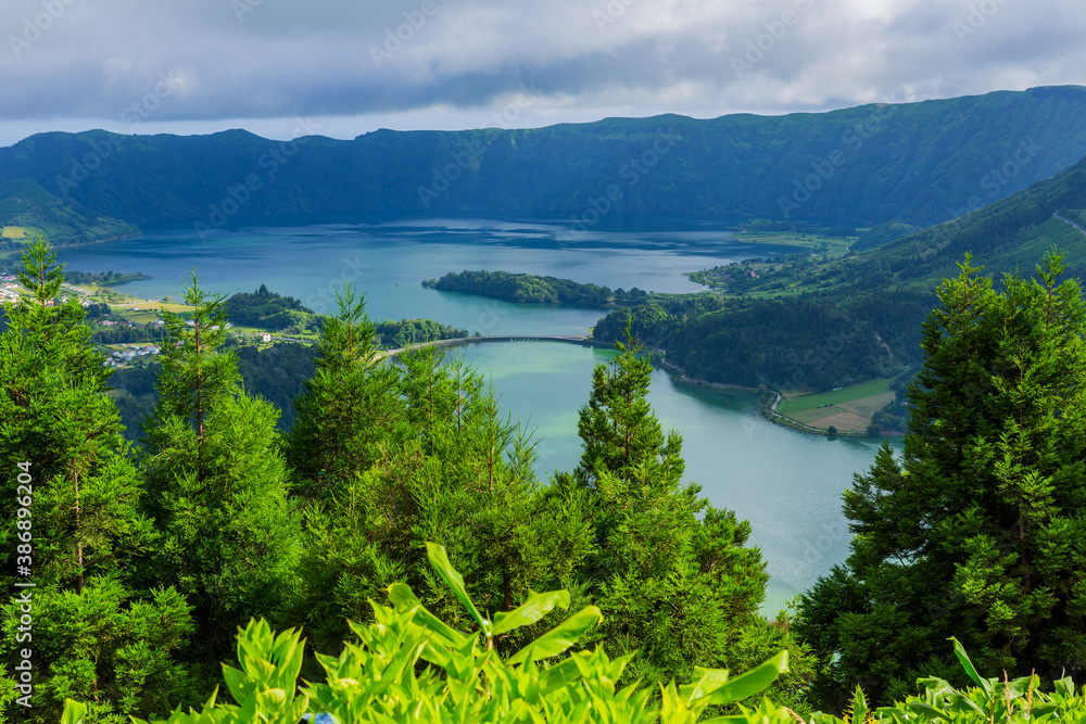 Naklejka premium Lake of Sete Cidades