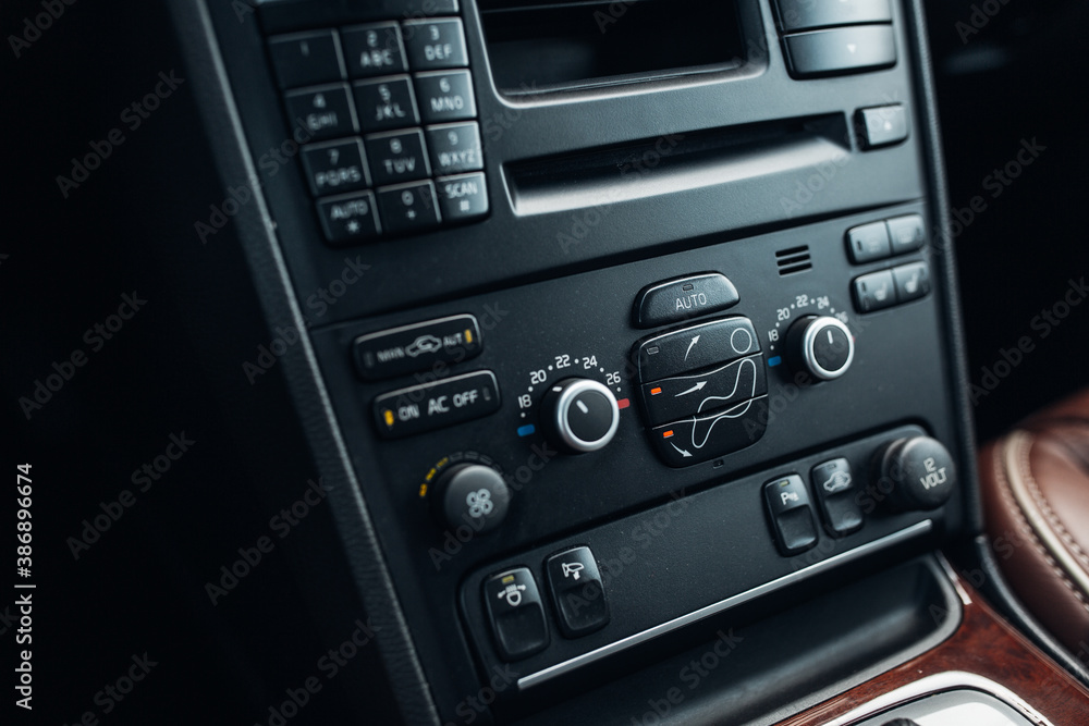 Car air conditioning system adjustment Car air conditioning system adjustment