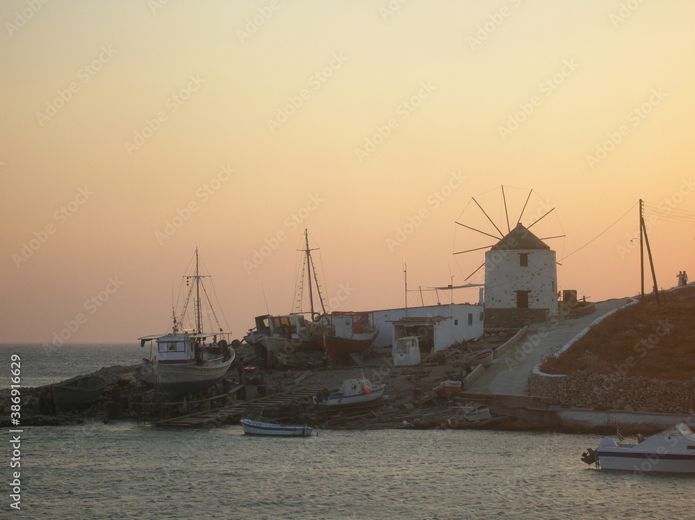 Obraz premium sunset over the sea