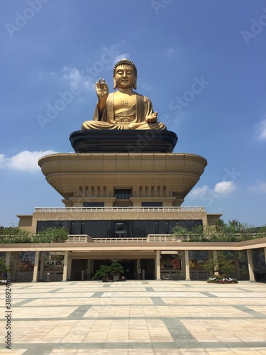 buddha statue in the temple of heaven
