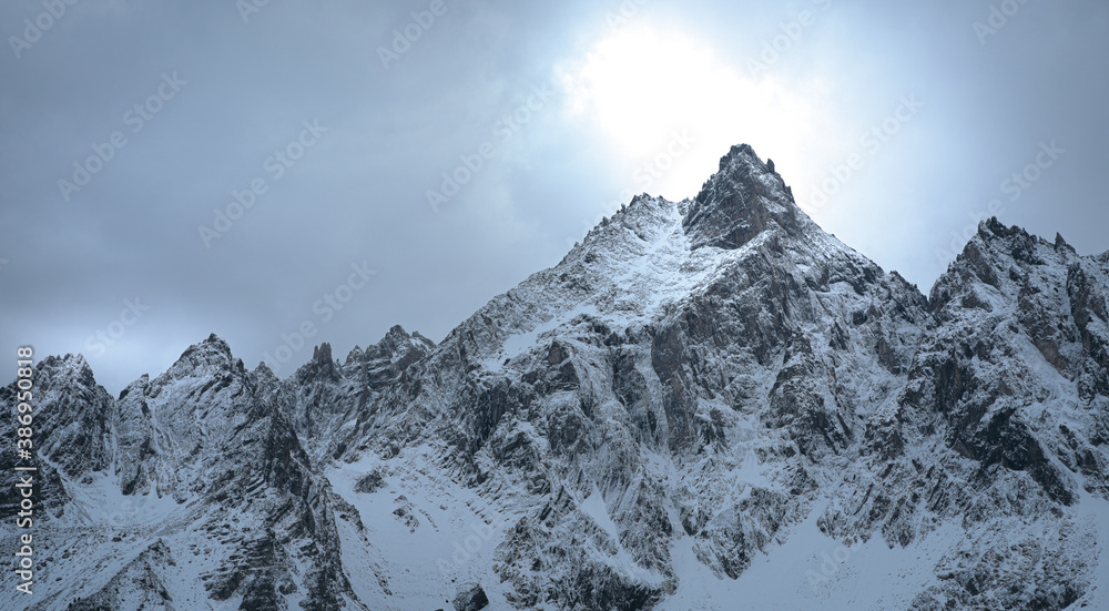 Ambiance brumeuse dans les alpes