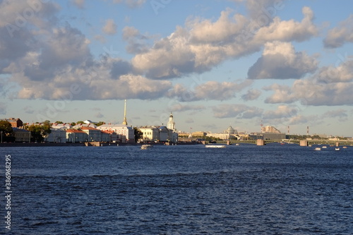 Neva river in Saint Petersburg © Stellius