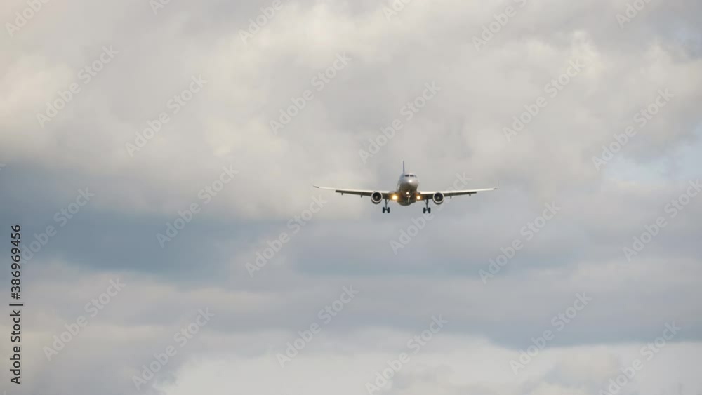 Airliner on final approach. Airliner on final approach.