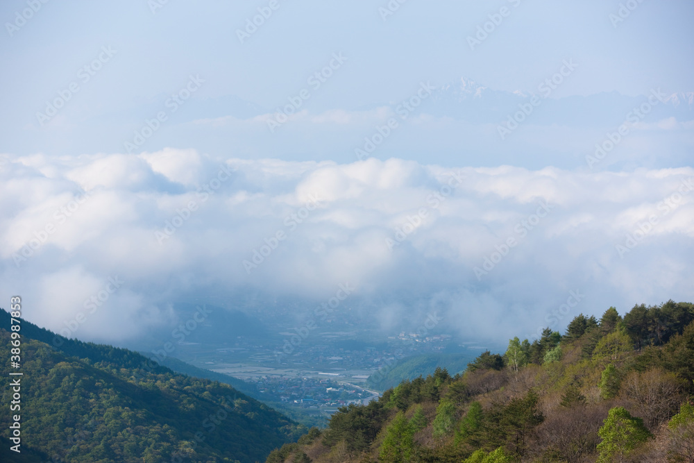 Obraz premium 山と雲海