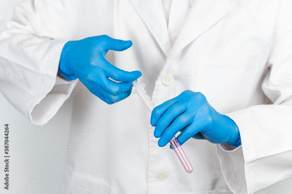 A researcher who studies and develops potion. A researcher who studies and develops potion.