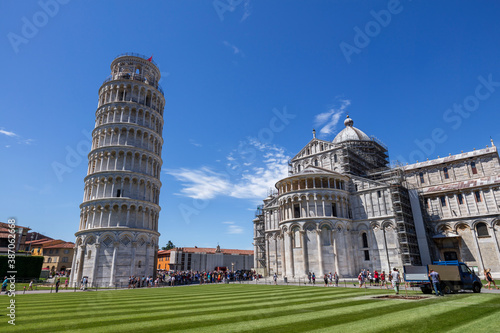 イタリア、ピサの斜塔