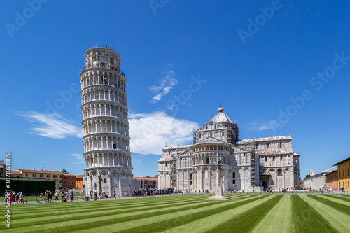 イタリア、ピサの斜塔