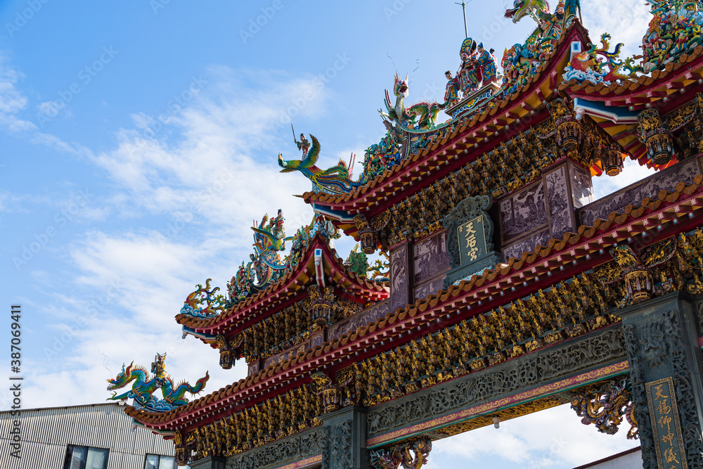 台湾　台南の安平開台天后宮の門