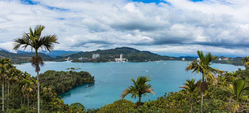 Fototapeta premium 台湾 日月潭の風景 