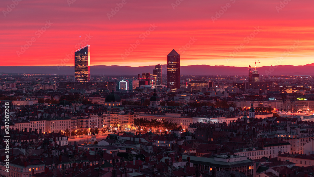 Obraz premium Levé de soleil a Lyon