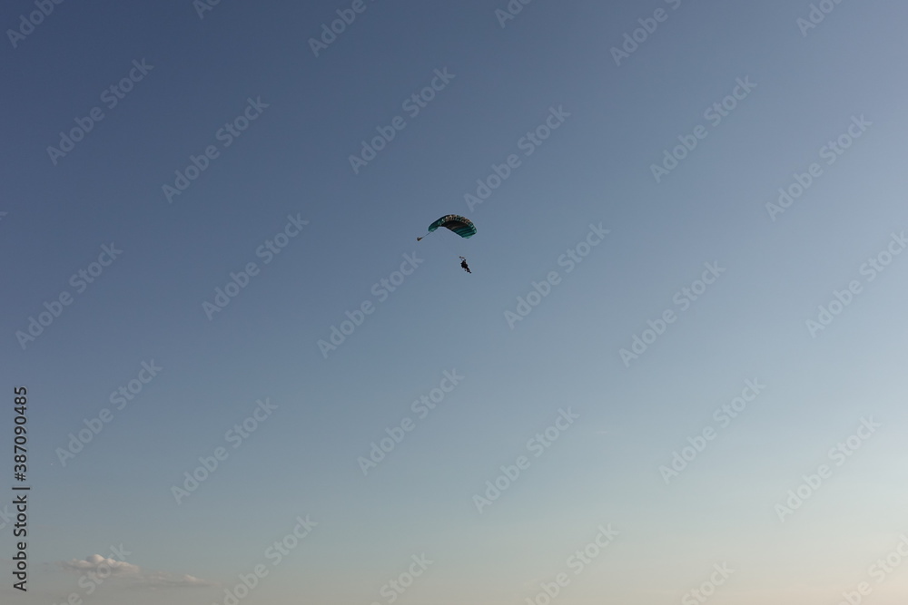 parachute jummping