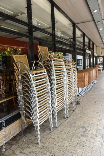 Canvas Print cafe restaurant brasserie fermé covid-19 coronavirus confinement reconfinement