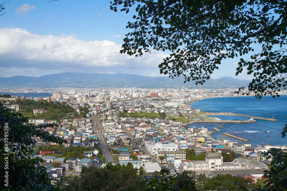 北海道、函館山の中腹から見た昼間の函館市街地