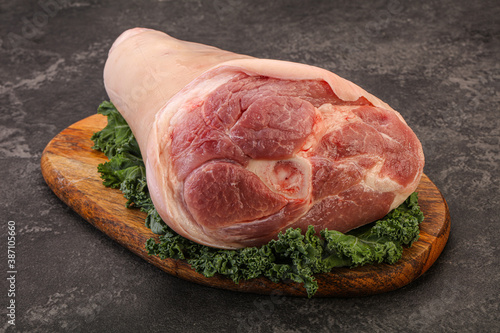 Canvas Print Raw pork knuckle for cooking