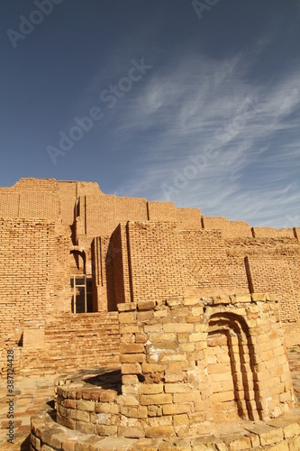 Fotografie ChoghaZanbil Ziggurat (Çoğa Zenbil)