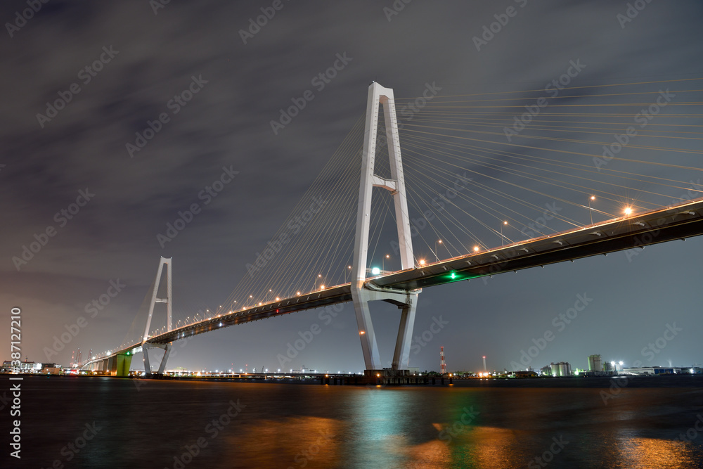 Obraz premium 名港中央大橋