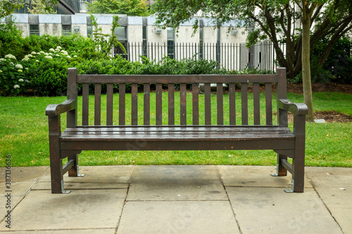 wooden bench in the park © Tobias