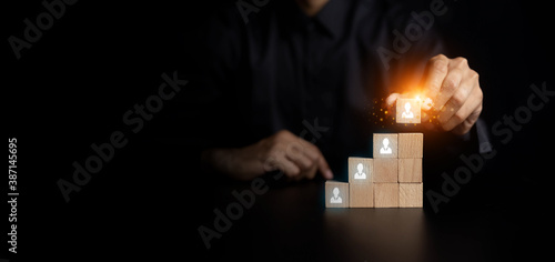 Konstfotografi Human resource management and recruitment business concept,- complete team by one leader person (CEO) represented by icon