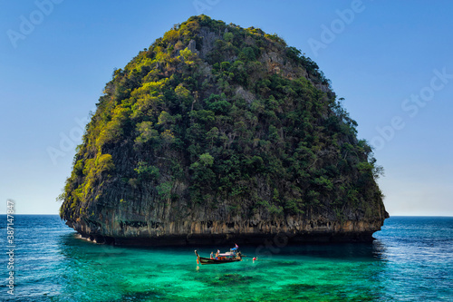 Maya Bay auf Phi Phi Leh in Thailand, Asien