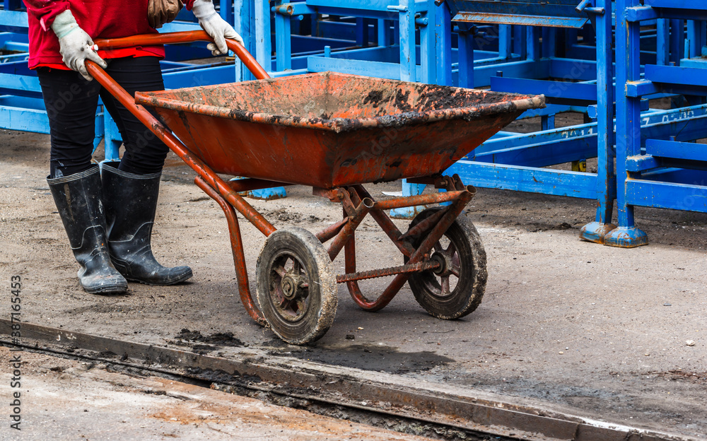 Trolley for small construction Trolley for small construction