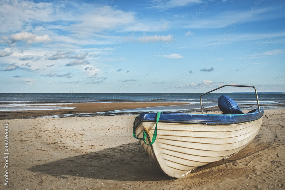 Obraz premium Kahn am Ostseestrand