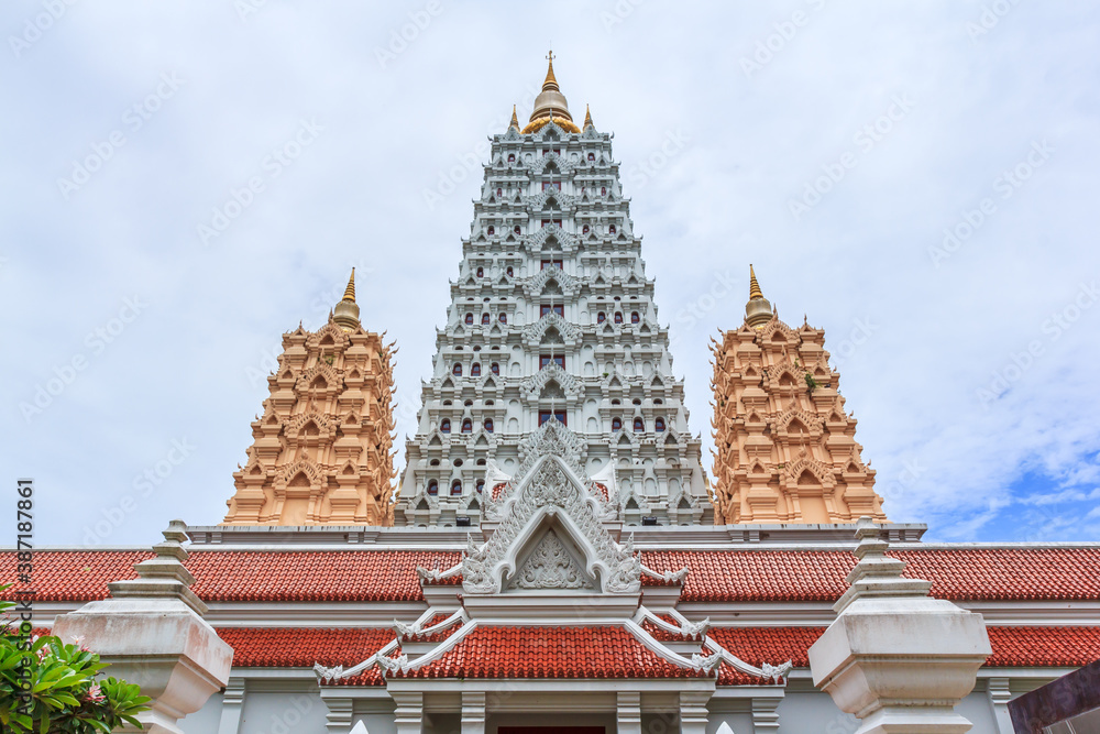 Fototapeta premium The pagoda is a beautiful temple in Thailand..