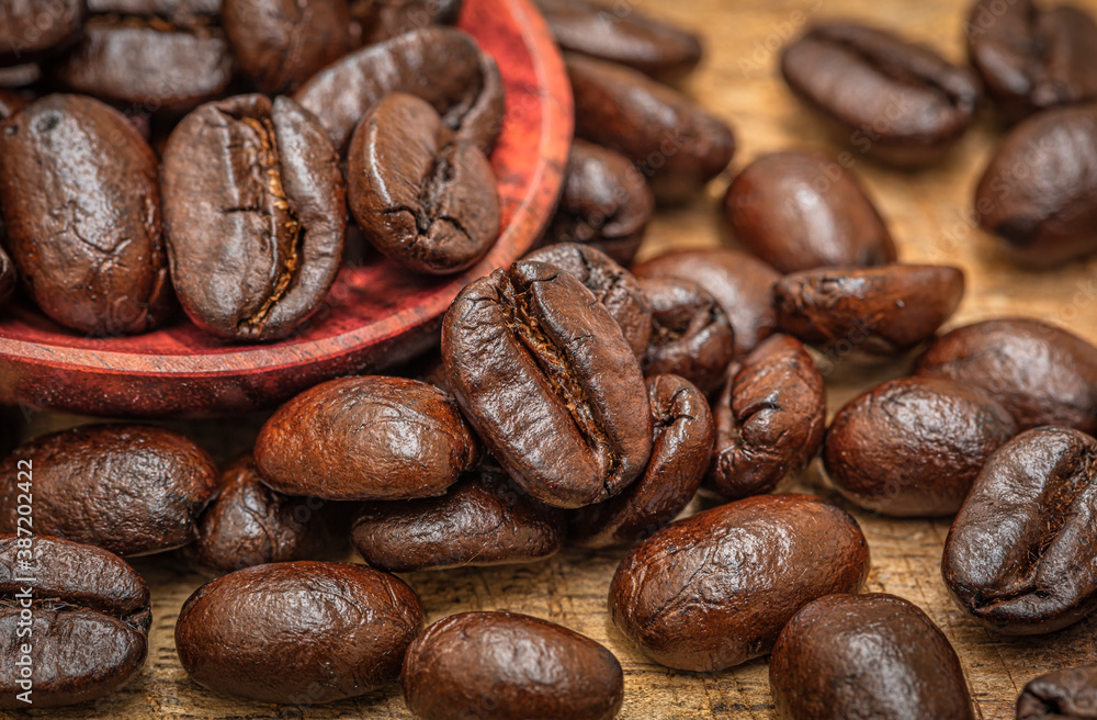 Naklejka premium picture of a beautiful close-up coffee bean