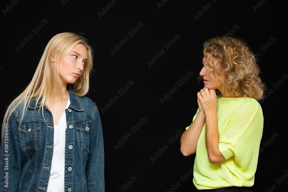 Mom's daughter girl relationship in family parents kids Mom's daughter girl relationship in family parents kids