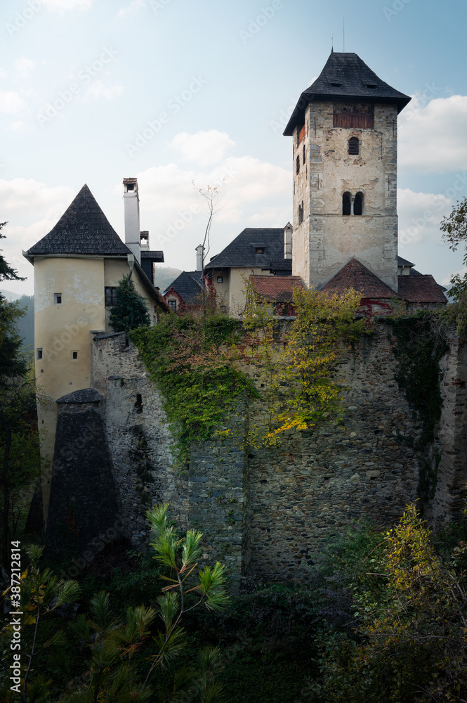 Burg Oberranna im Spitzer Graben