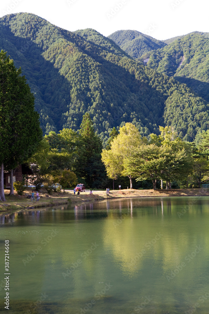 駒ケ池と宝剣岳