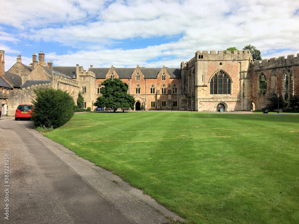 Fototapeta premium A view of Wells Cathedral in Somerset