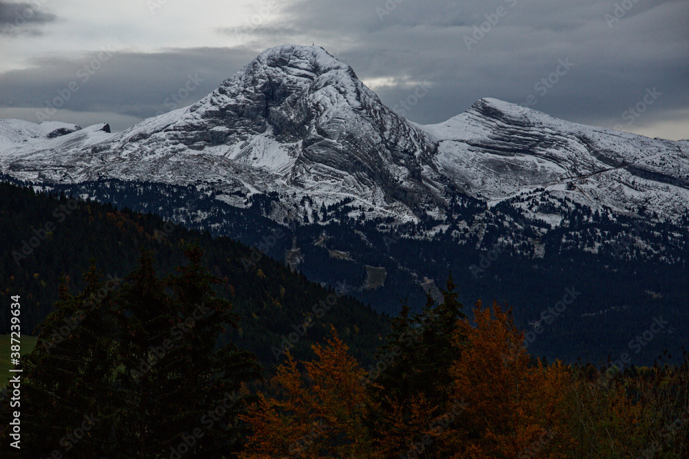 Obraz premium Le Vercors Nord en Automne
