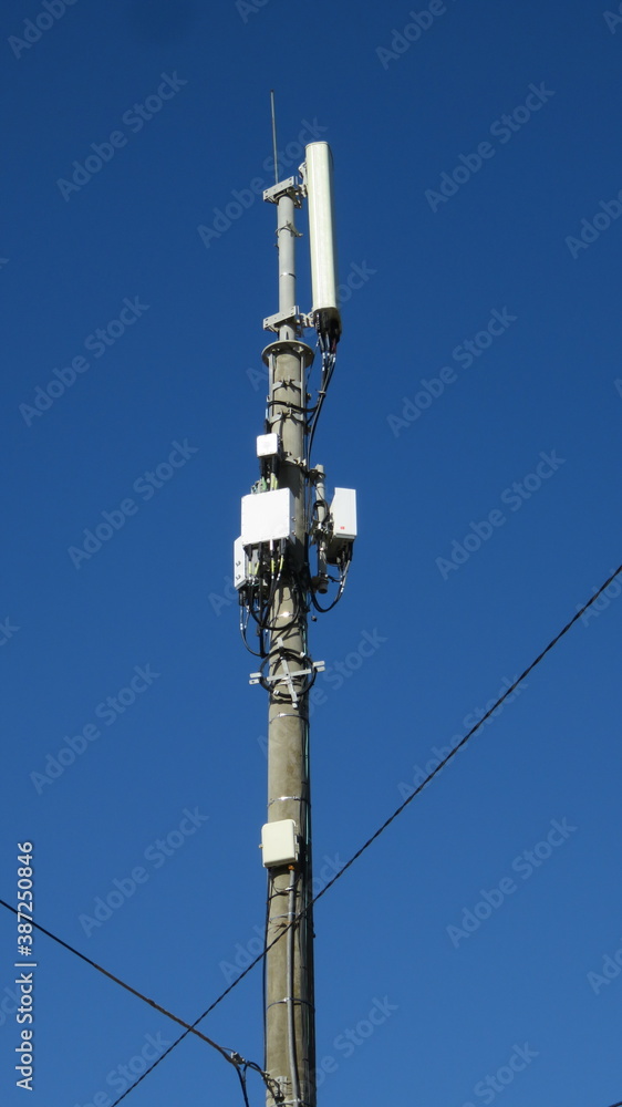 Obraz premium Foto de una antena celular de última generación.