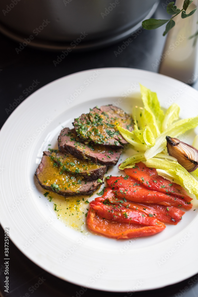 Roast Beef with Red Pepper and Sauce Roast Beef with Red Pepper and Sauce