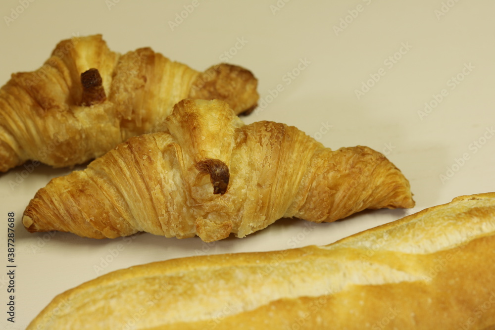 バゲットとクロワッサン baguette and croissant 3 バゲットとクロワッサン baguette and croissant 3