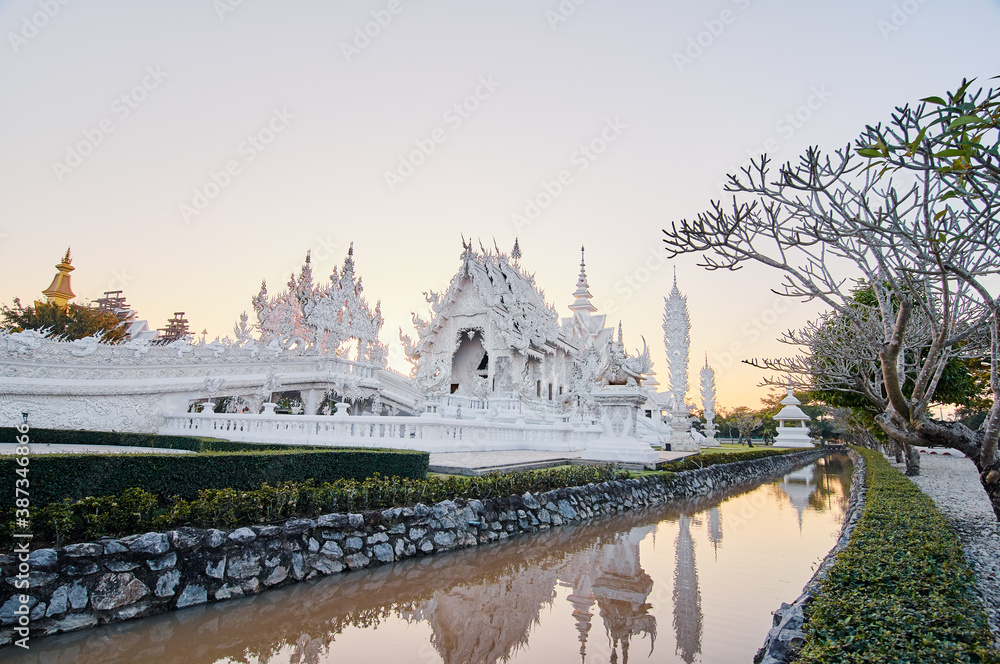 Fototapeta premium Wat Rong Khun, Wat Phra Kaew. Famous White Temple in Chiang Rai, Thailand.