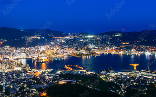 日本三大夜景　長崎　稲佐山から眺望 © oben901