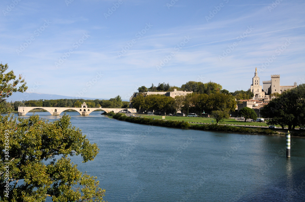 Obraz premium Blick auf Avignon