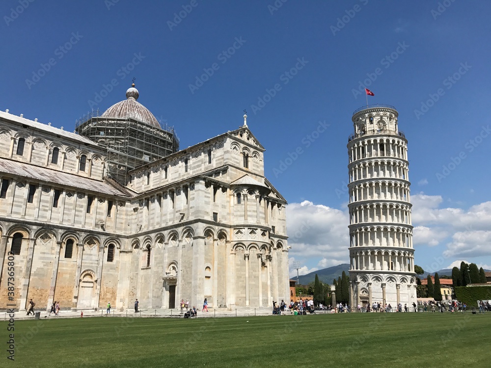 pisa tower italia